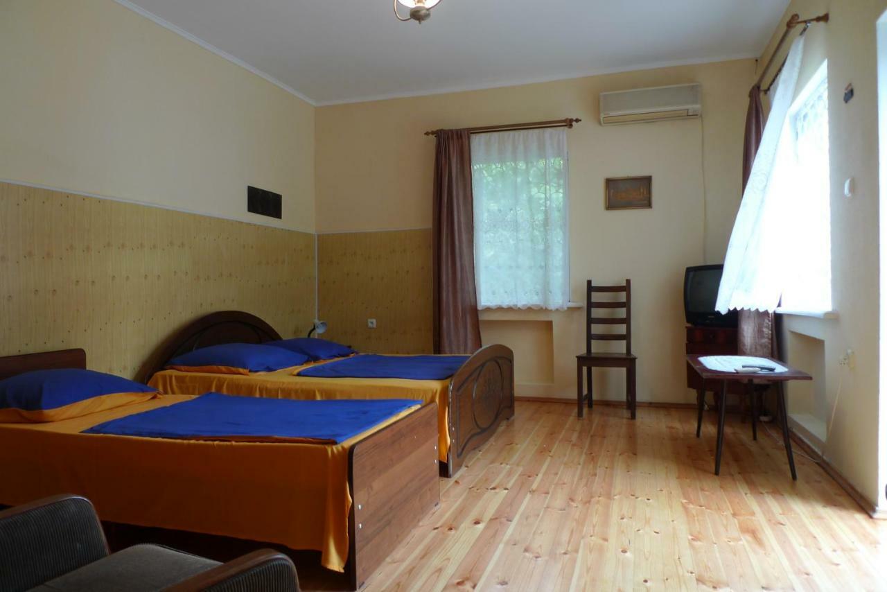 Old Town Guesthouse Suchumi Zewnętrze zdjęcie