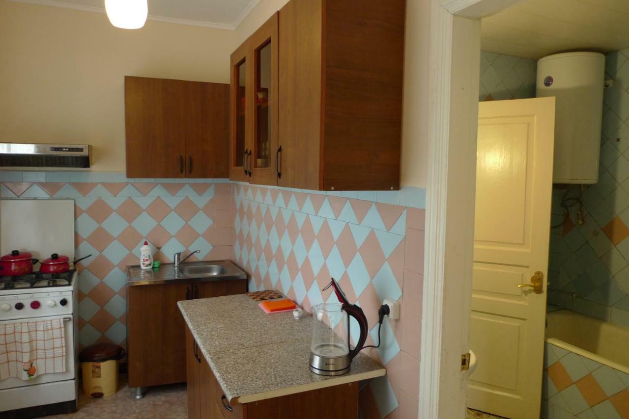 Old Town Guesthouse Suchumi Zewnętrze zdjęcie